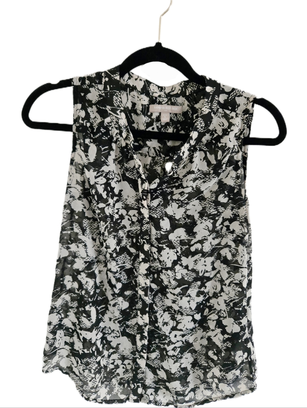 Banana Republic Black White Floral Sleeveless Blouse - Small Petite